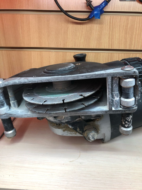 Штроборез Hitachi cm7mru