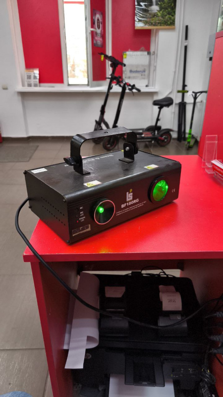 Проектор  BF80RG