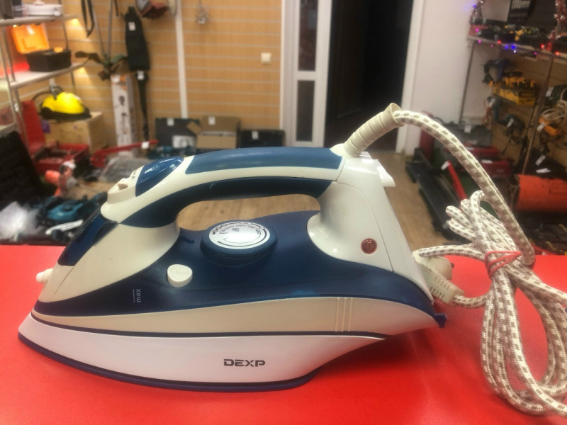 Утюг DEXP  KF2400WB