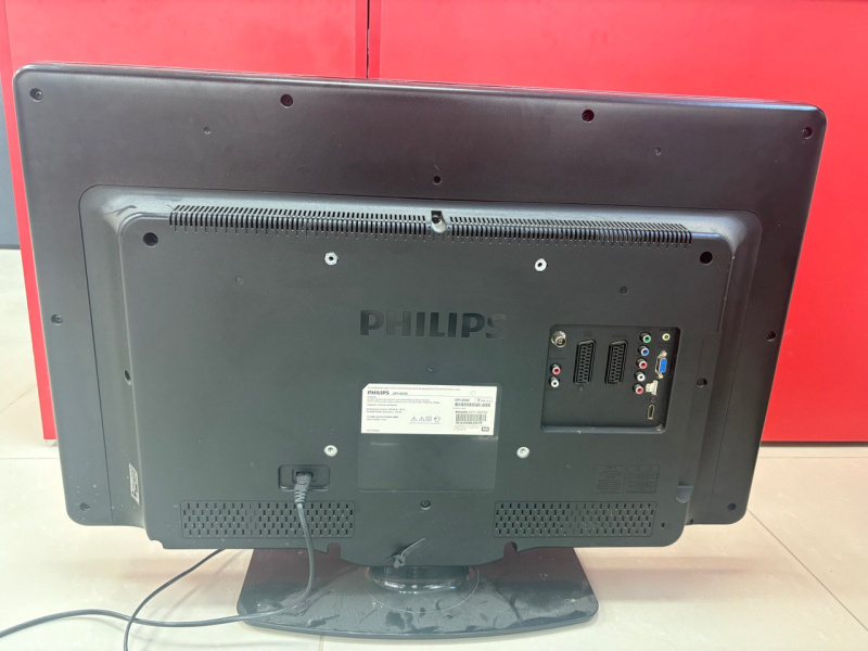Телевизор Philips 32PFL3605/60