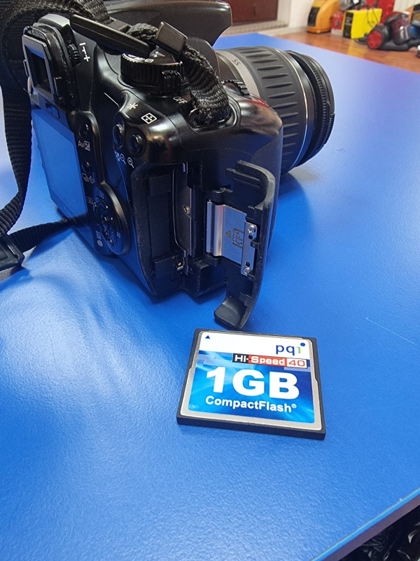 Фотоаппарат Canon DS 126151