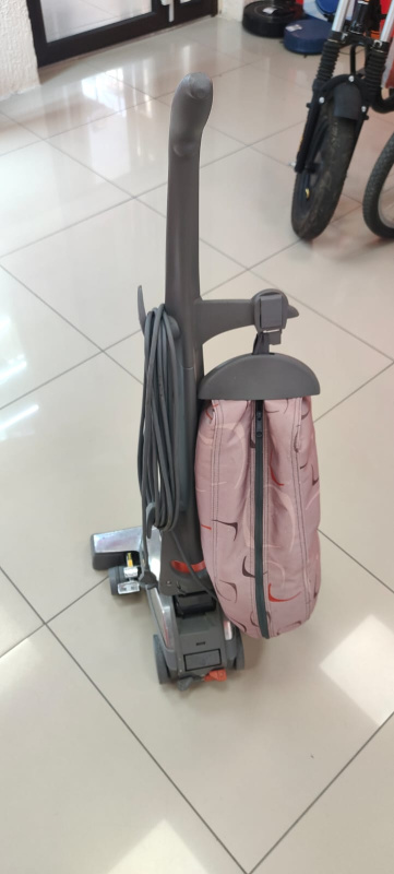 Пылесос Kirby Sentria G10E