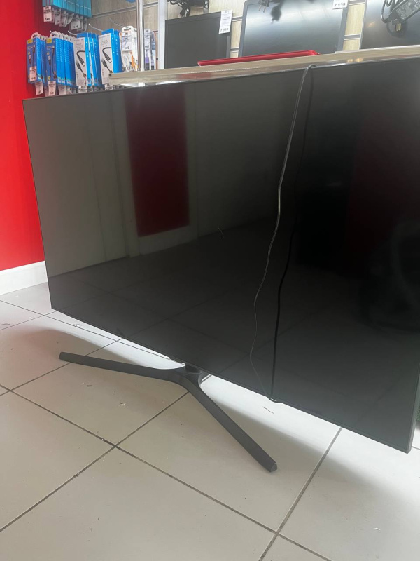 Телевизор Samsung UE55AU7500U