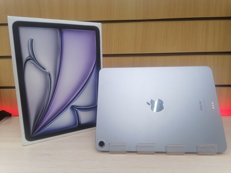 Планшет Apple iPad Air 13 (2024)