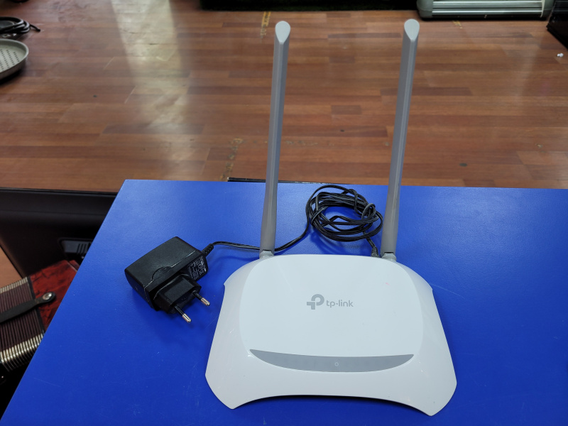 Роутер TP-Link WR840