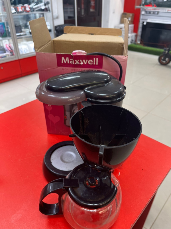 Кофемашина Maxwell MW-1660 bk