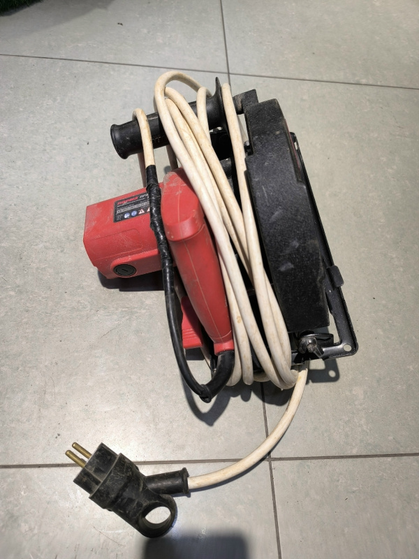 Торцовочная пила Парма 180д