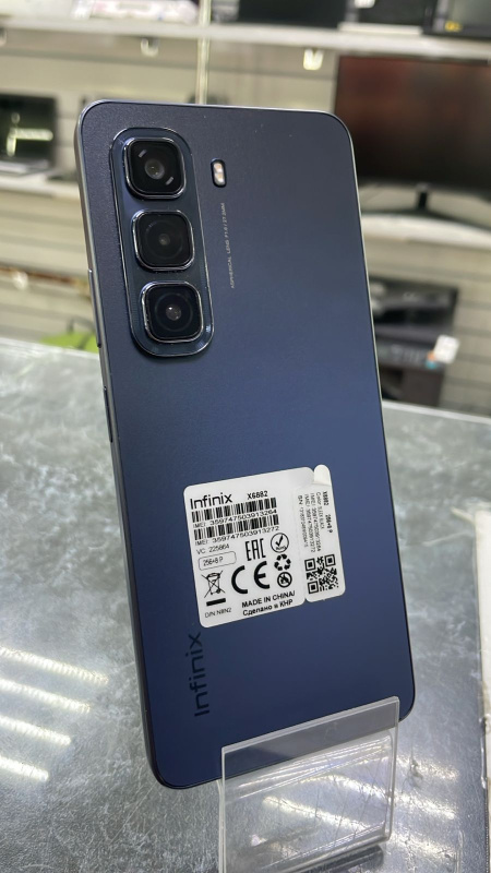 Мобильный телефон Infinix HOT 50