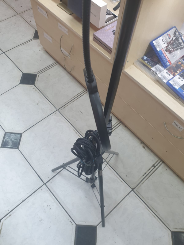 Микрофон AKG P120