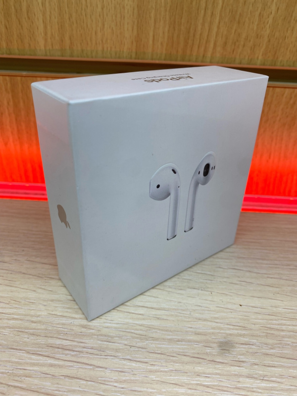 Наушники Apple AirPods2