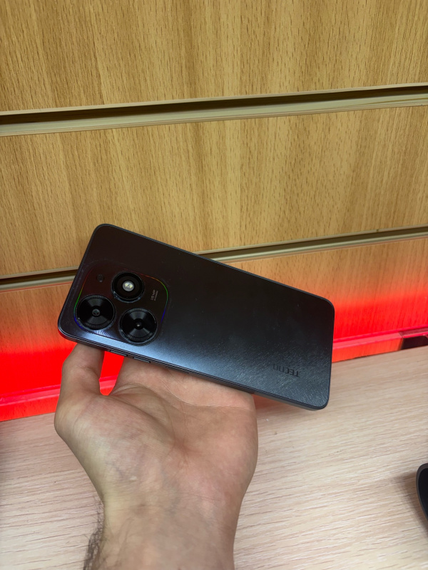 Мобильный телефон Tecno Spark Go 2024