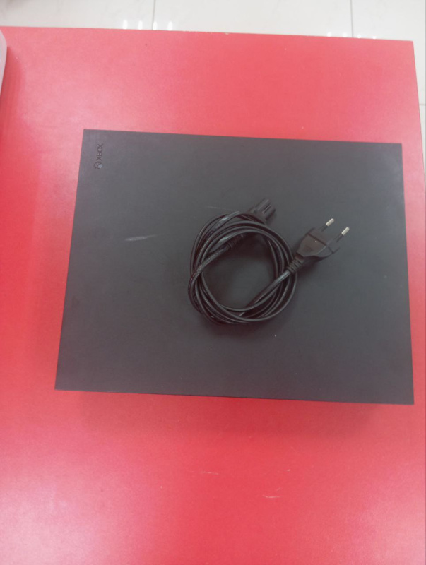 Игровая приставка Xbox one x