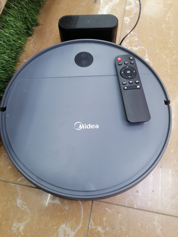 Пылесос Midea 12