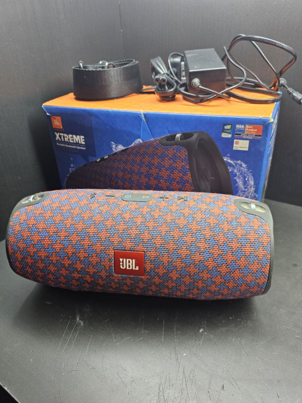 Колонки колонка JBL Xtreme