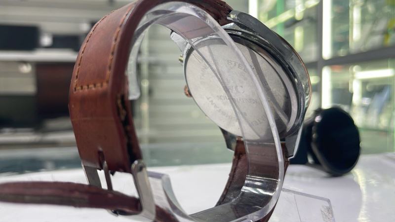 Часы наручные ЧАСЫ IWC Часы IWC STAINLESS STEEL BACK WATER RESISTANT SCHA