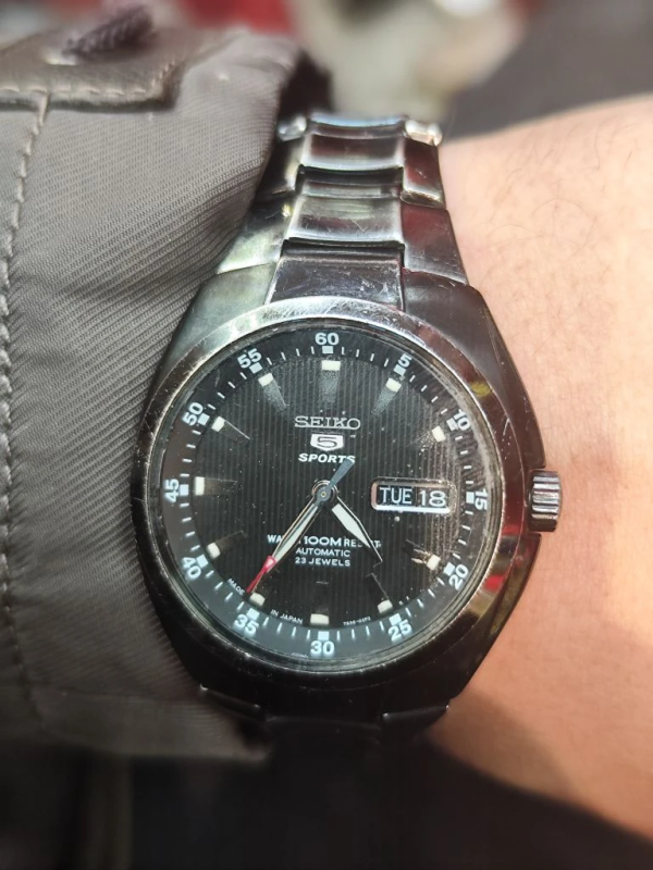 Часы наручные Seiko 5 sports