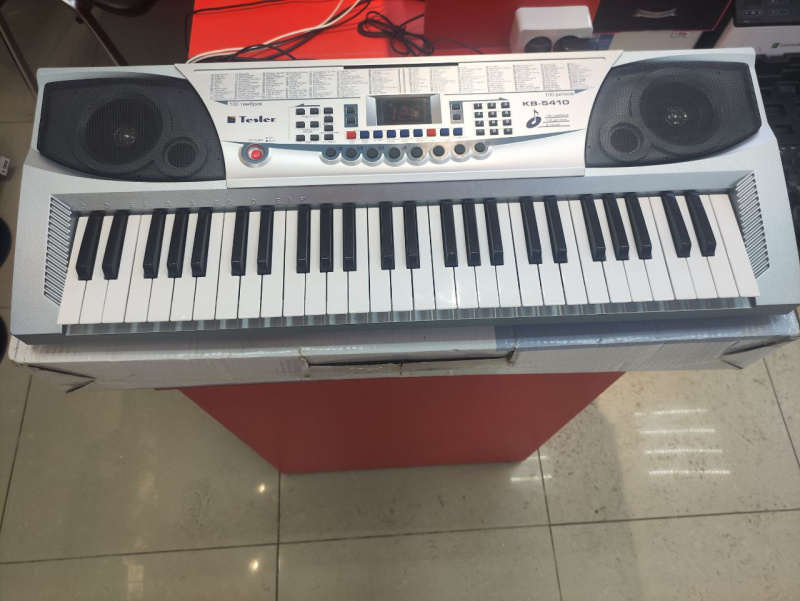 Синтезатор Tesler KB-5410