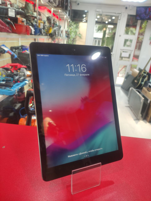 Планшет Apple iPad Air (1-го поколения)