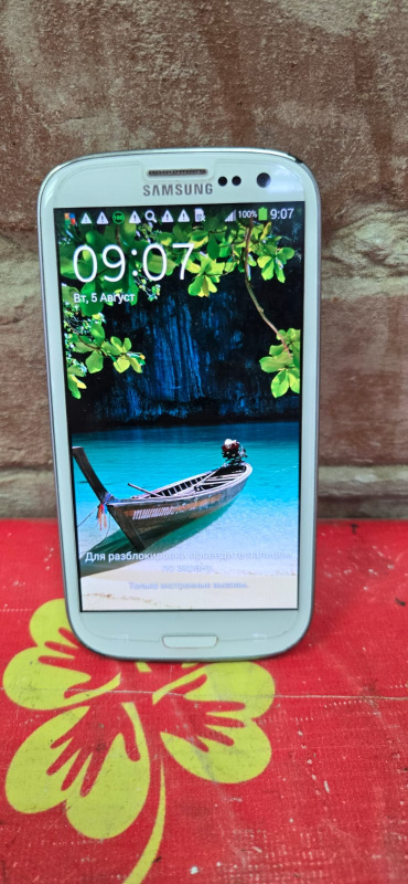 Мобильный телефон Samsung Galaxy Golden GT-I9235