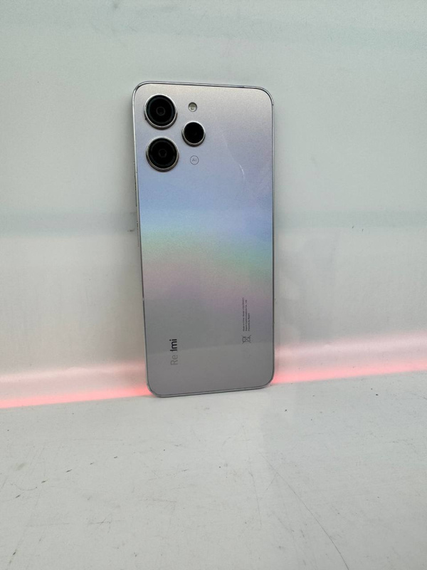 Мобильный телефон Xiaomi Redmi 12