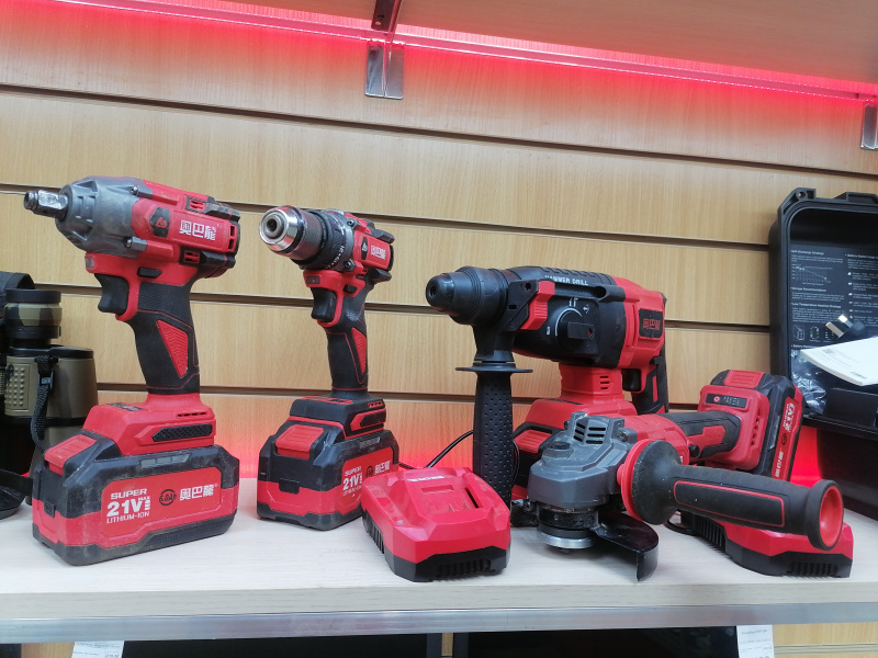 Перфоратор NUMBER ONE 4 в 1