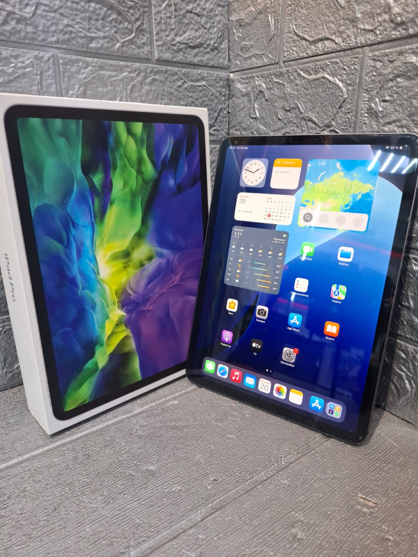 Планшет Apple iPad Pro 11 (2-го поколения) (2020)