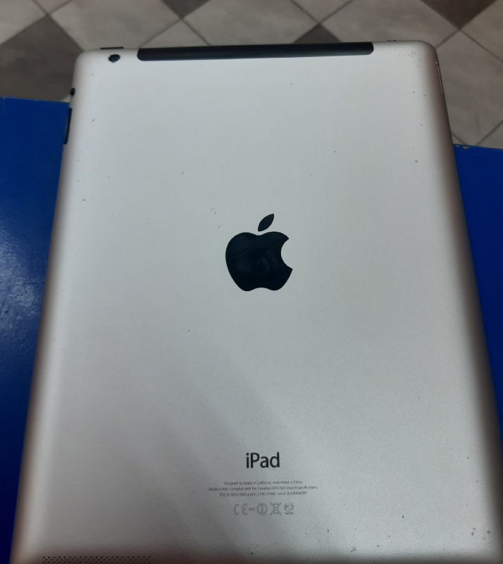 Планшет Apple iPad 2