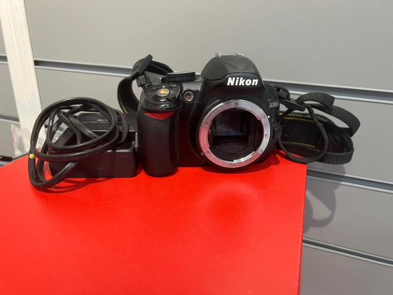 Фотоаппарат Nikon D3100