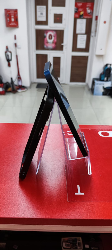 Мобильный телефон Apple iPhone 12