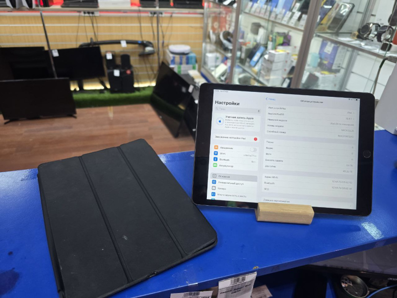 Планшет Apple iPad (9-го поколения) (2021)