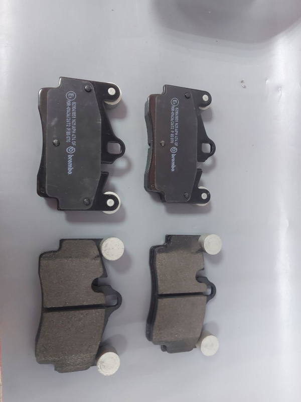 Авто аксессуар Набор автомобилиста  Brembo P85 070