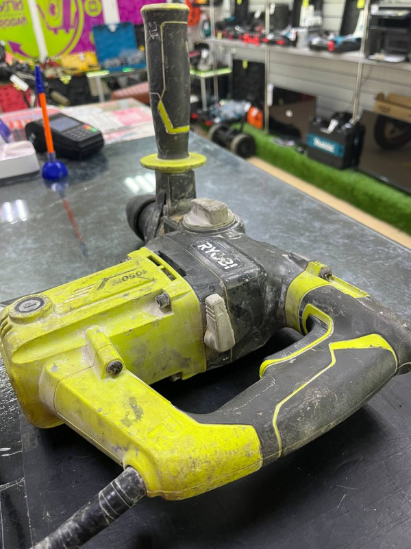 Перфоратор Ryobi RSDS 1050