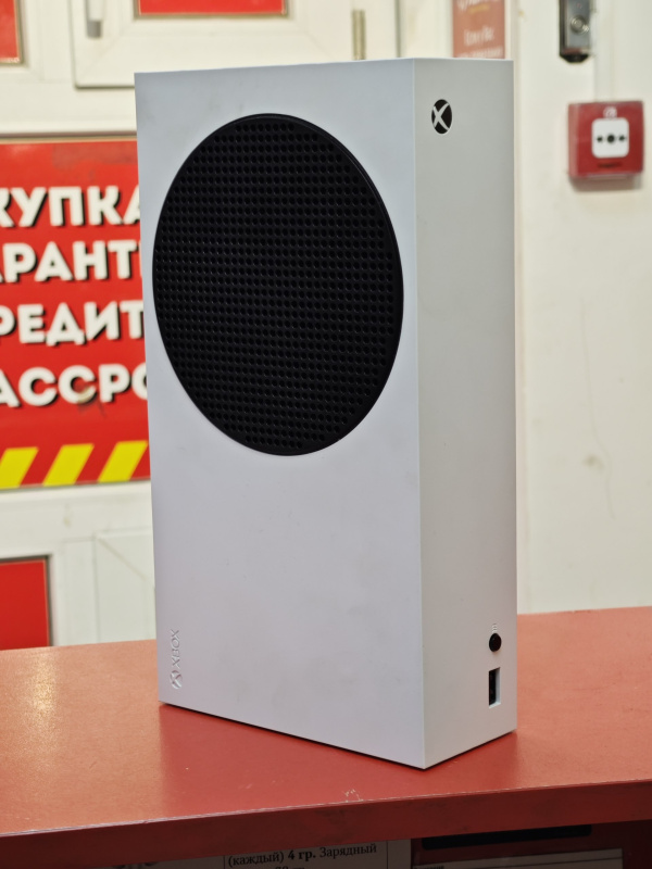 Игровая приставка Xbox Series S 500GB