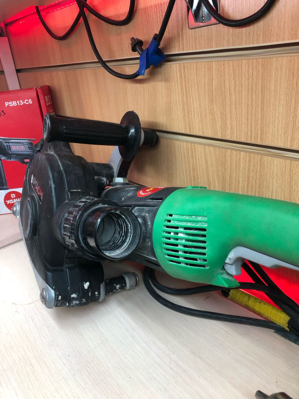 Штроборез Hitachi cm7mru