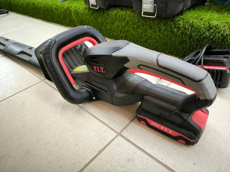 Кусторез P.I.T. PHE20H-450A