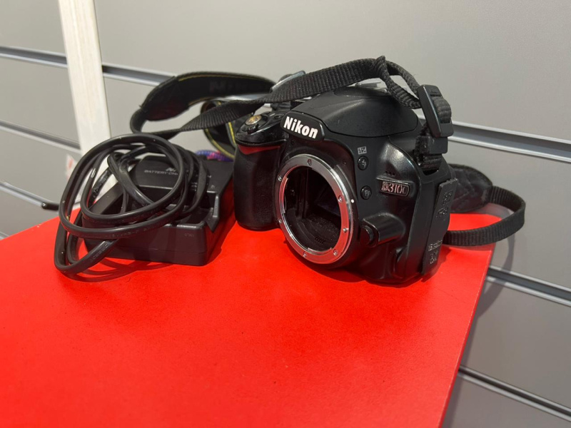 Фотоаппарат Nikon D3100