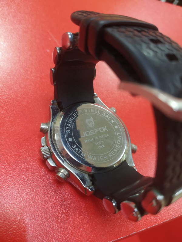 Часы наручные  JOEFOX 1630