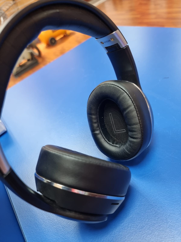 Наушники  VJ320