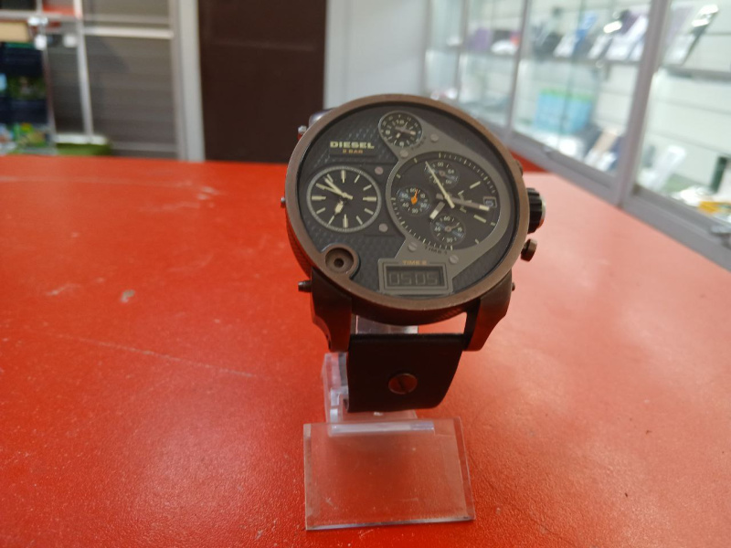 Часы наручные Diesel DZ 7246