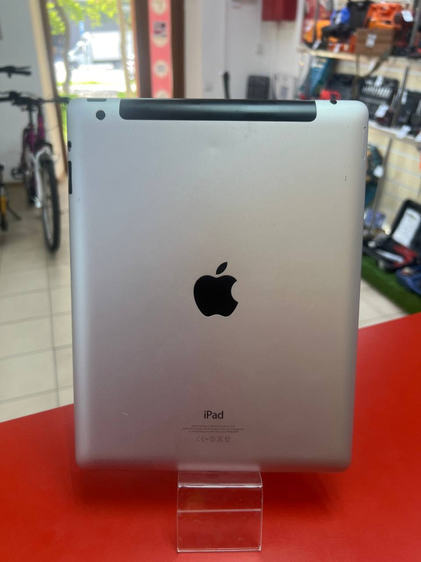 Планшет Apple iPad 4