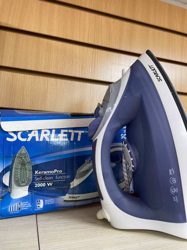Утюг Scarlett SC-1133S