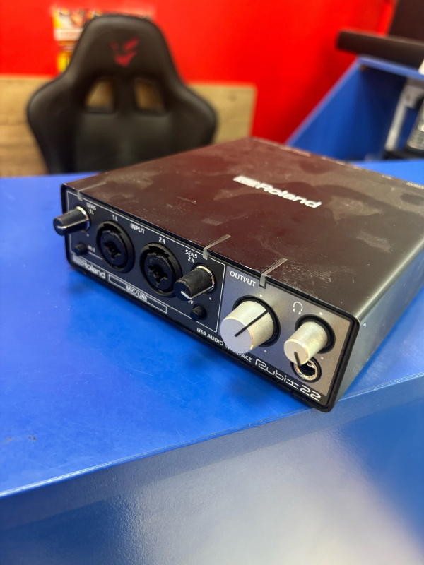 Звуковая карта Roland Rubix 22