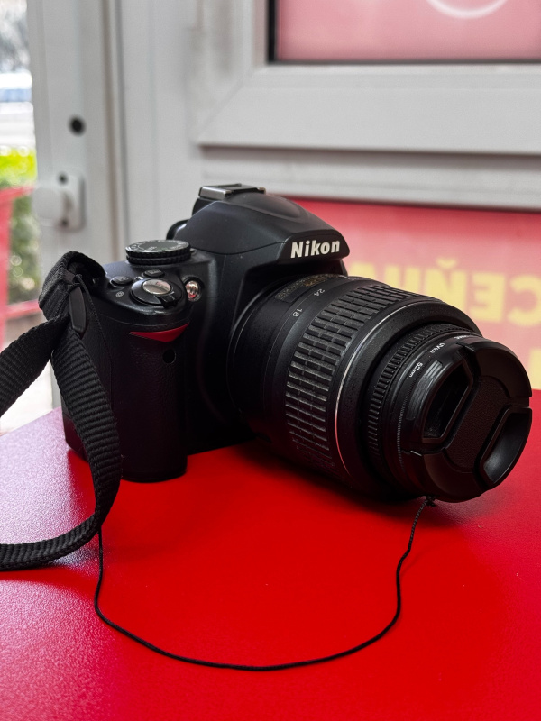 Фотоаппарат Nikon D3000