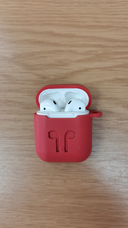 Наушники Apple AirPods 2 (Нужна замена акб)