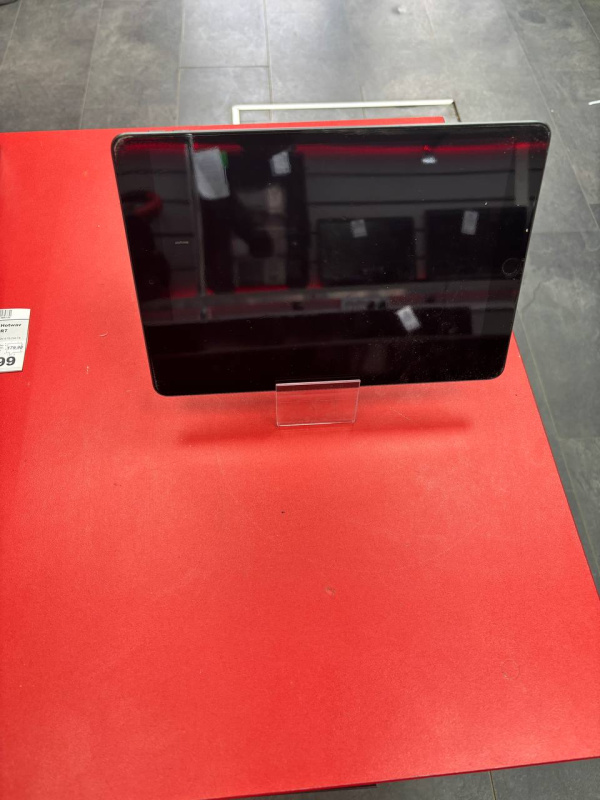 Планшет Apple iPad (9-го поколения) (2021)