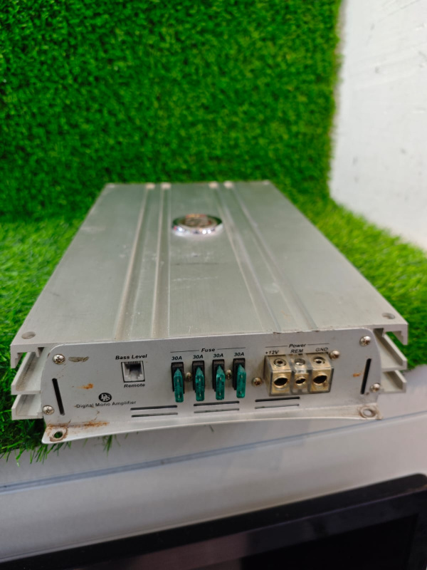 Авто усилитель DLS MAD 11