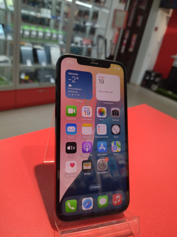 Мобильный телефон Apple iPhone 12