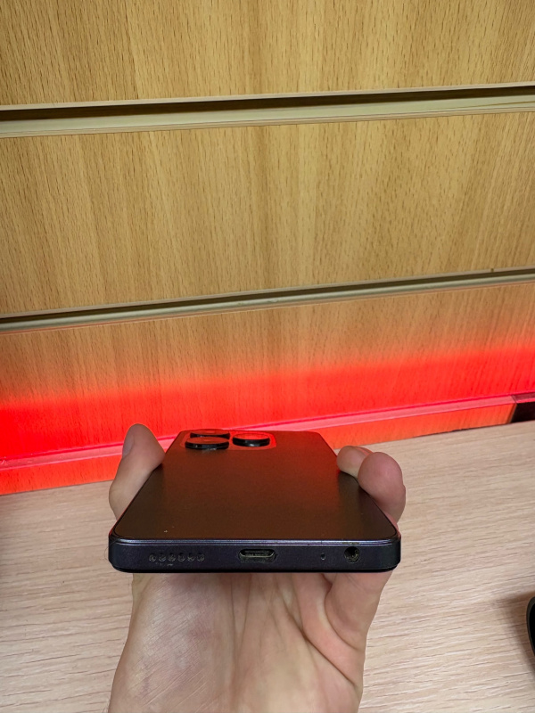 Мобильный телефон Tecno Spark Go 2024