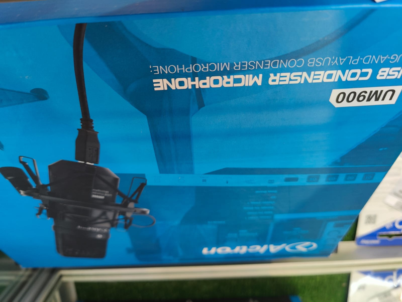 Микрофон Alctron UM900