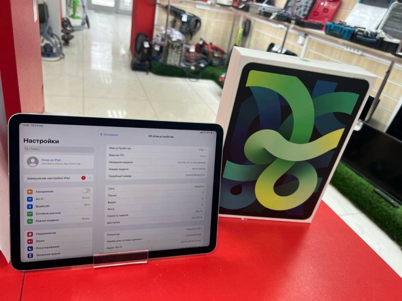 Планшет Apple iPad Air (4-го поколения) (2020)